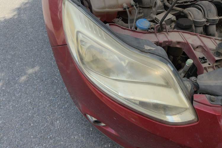 Used Ford Focus 2012 Hatchback 1.6L Automatic Fashion Edition Right Front Headlight
