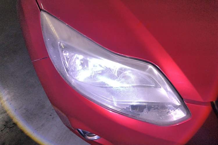 Used Ford Focus 2012 Sedan 1.6L Automatic Fashion Edition Right Front Headlight