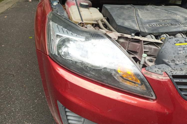 Used Ford Focus 2012 Hatchback Classic 1.8L Automatic Base Model Right Front Headlight