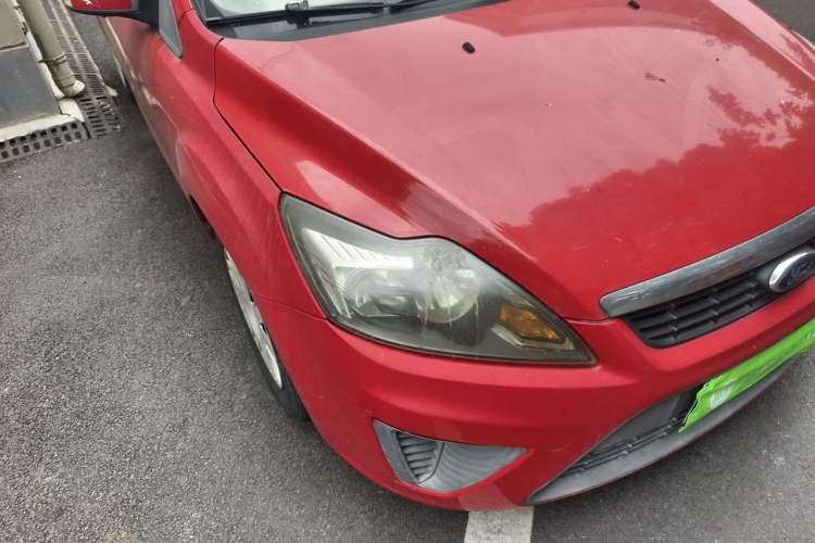 Used Ford Focus 2012 Hatchback Classic 1.8L Automatic Base Model Right Front Headlight