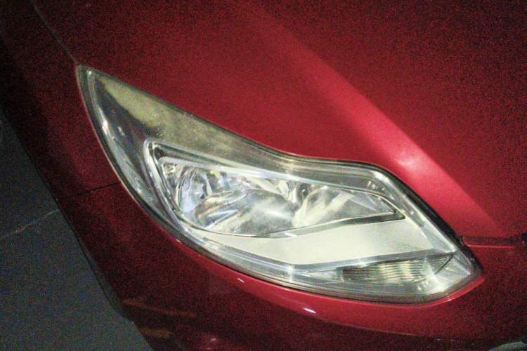 Used Ford Focus 2012 Hatchback 1.6L Automatic Comfort Model Right Front Headlight