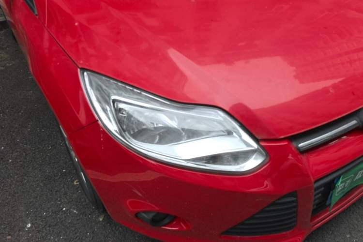 Used Ford Focus 2012 Hatchback 1.6L Manual Comfort Model Right Front Headlight