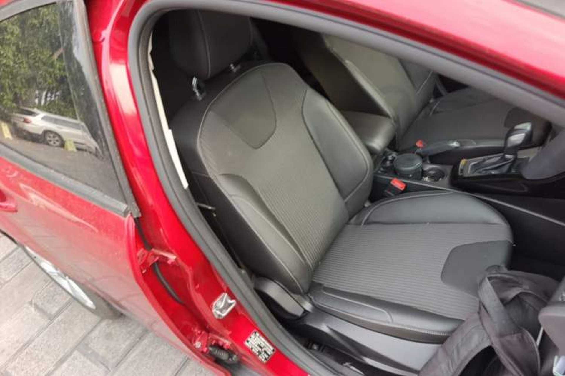 Used Ford Focus 2012 Hatchback 1.6L Automatic Fashion Edition Right Front Seat