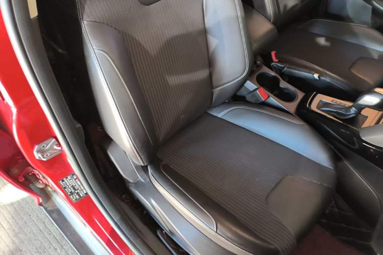 Used Ford Focus 2012 Hatchback 1.6L Automatic Fashion Edition Right Front Seat