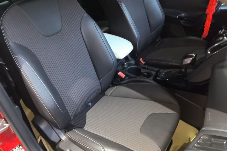 Used Ford Focus 2012 Hatchback 1.6L Automatic Fashion Edition Right Front Seat