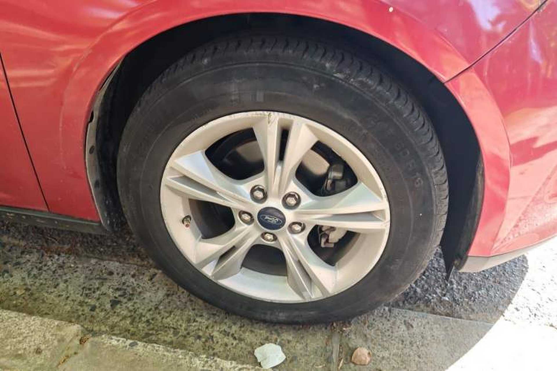 Used Ford Focus 2012 Hatchback 1.6L Automatic Fashion Edition Right Front Wheel Hub