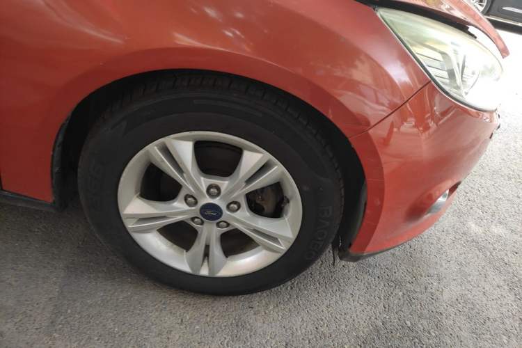 Used Ford Focus 2012 Hatchback 1.6L Manual Fashion Edition Right Front Wheel Hub