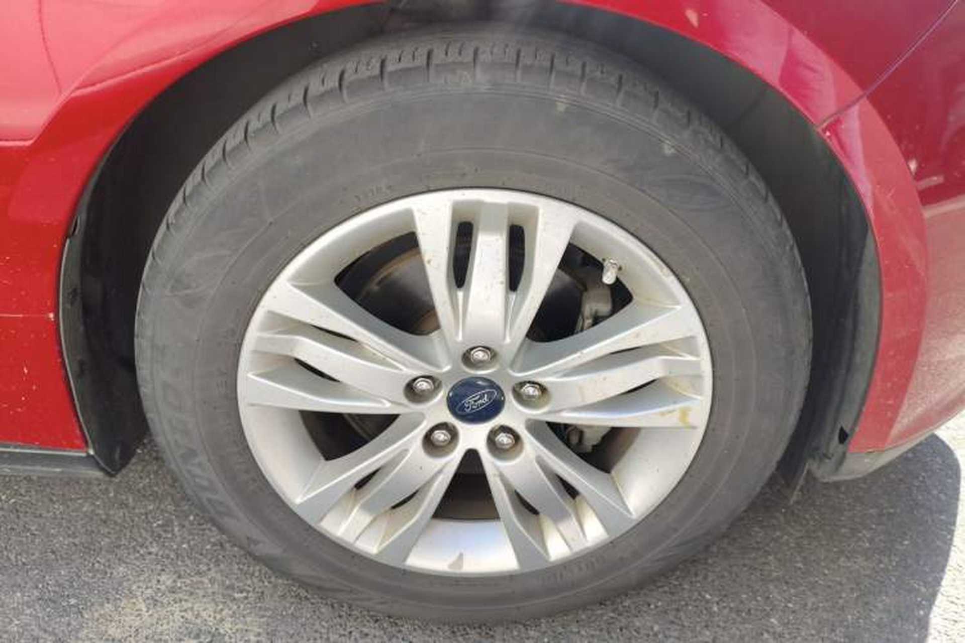 Used Ford Focus 2012 Hatchback 1.6L Manual Comfort Model Right Front Wheel Hub
