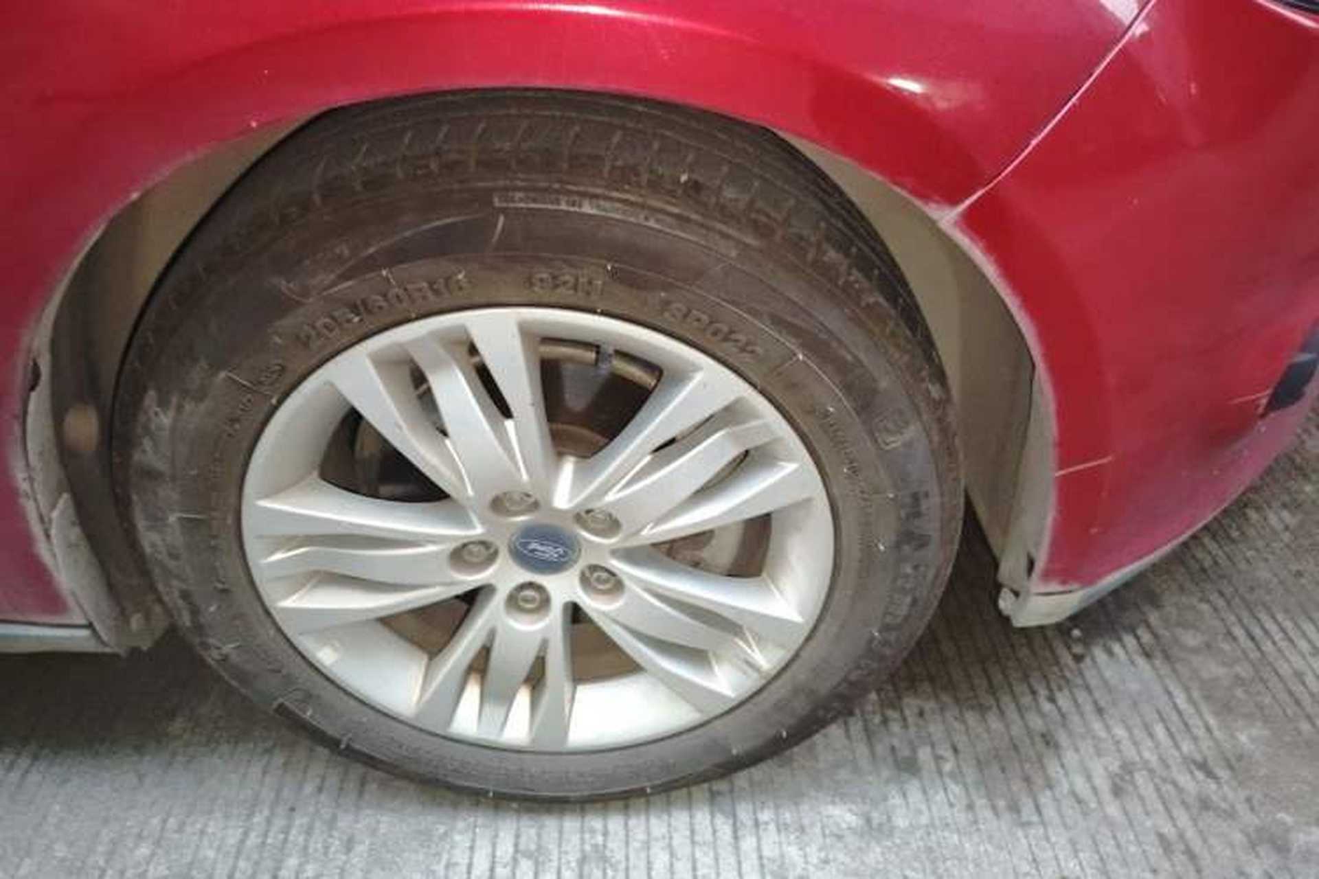 Used Ford Focus 2012 Hatchback 1.6L Automatic Comfort Model Right Front Wheel Hub