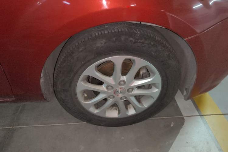 Used Ford Focus 2012 Hatchback Classic 1.8L Automatic Base Model Right Front Wheel Hub