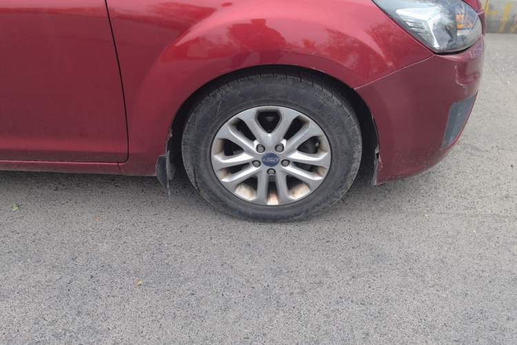 Used Ford Focus 2012 Hatchback Classic 1.8L Manual Base Model Right Front Wheel Hub