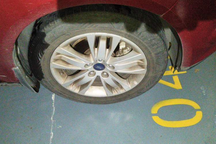Used Ford Focus 2012 Hatchback 1.6L Automatic Comfort Model Right Front Wheel Hub