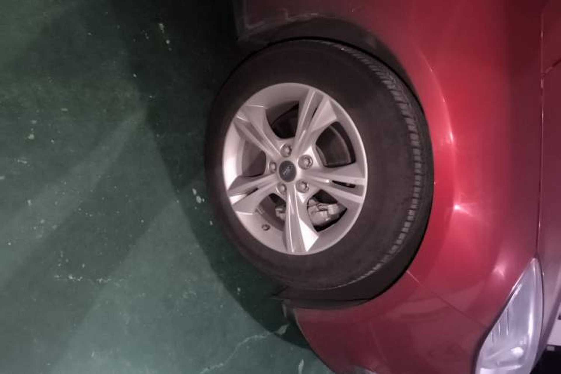 Used Ford Focus 2012 Hatchback 1.6L Automatic Fashion Edition Right Front Wheel Hub