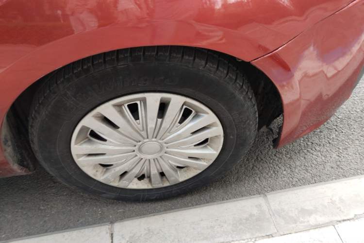 Used Ford Focus 2012 Hatchback Classic 1.8L Automatic Base Model Right Front Wheel Hub