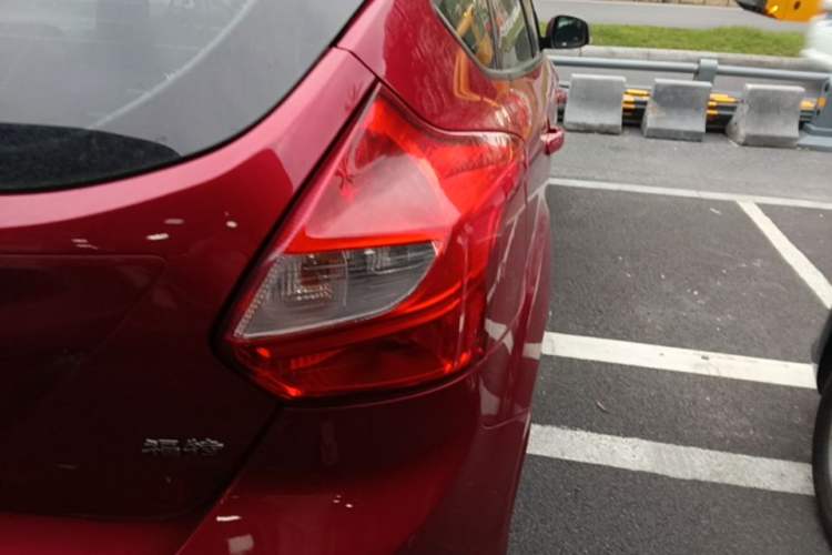 Used Ford Focus 2012 Hatchback 1.6L Automatic Comfort Model Right Rear Taillight