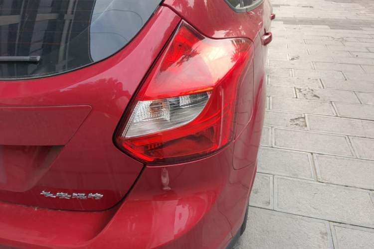 Used Ford Focus 2012 Hatchback 1.6L Automatic Fashion Edition Right Rear Taillight