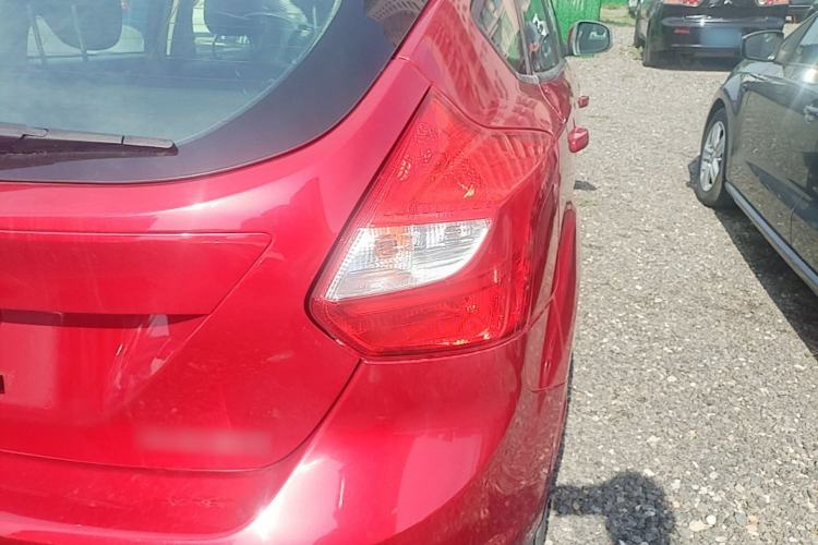 Used Ford Focus 2012 Hatchback 1.6L Automatic Fashion Edition Right Rear Taillight