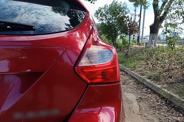 Used Ford Focus 2012 Hatchback 1.6L Automatic Fashion Edition Right Rear Taillight