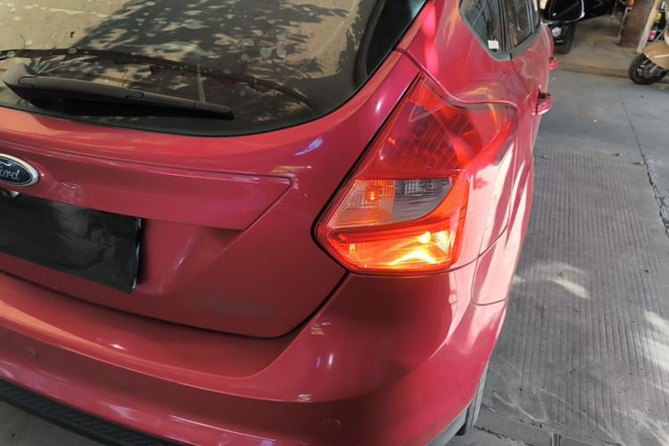 Used Ford Focus 2012 Hatchback 1.6L Automatic Fashion Edition Right Rear Taillight