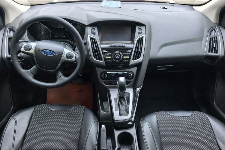 Used Ford Focus 2012 Sedan 1.6L Automatic Fashion Edition Roof