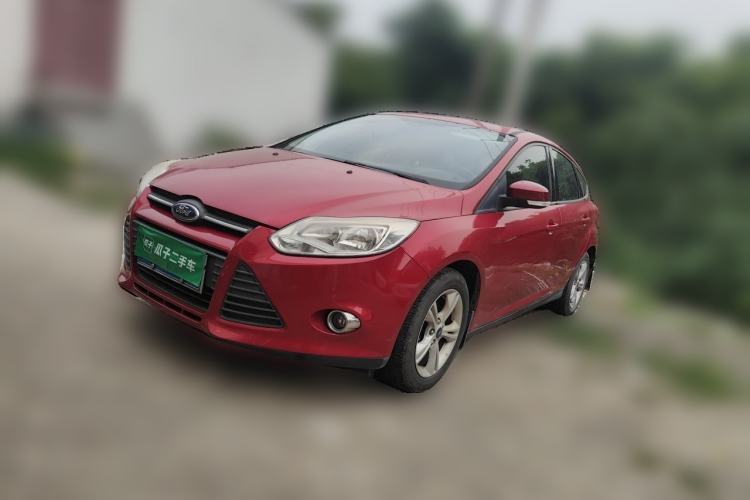 Used Ford Focus 2012 Hatchback 1.6L Automatic Fashion Edition Guazi used car, China used car export, Used car for sale, Used Ford cars, Cheapest cars for sale