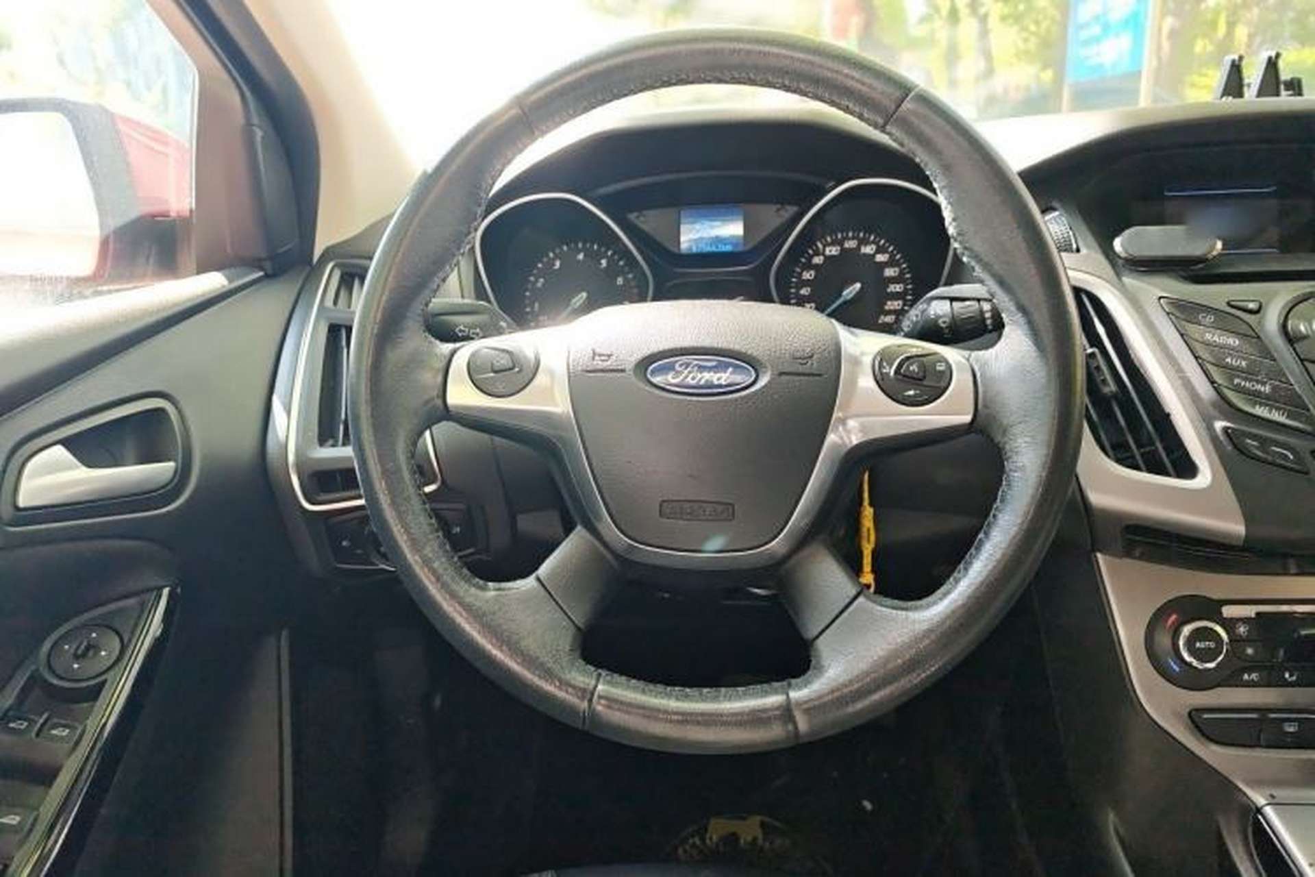 Used Ford Focus 2012 Hatchback 1.6L Automatic Fashion Edition Steering Wheel