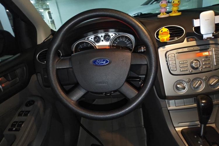 Used Ford Focus 2012 Hatchback Classic 1.8L Automatic Base Model Steering Wheel