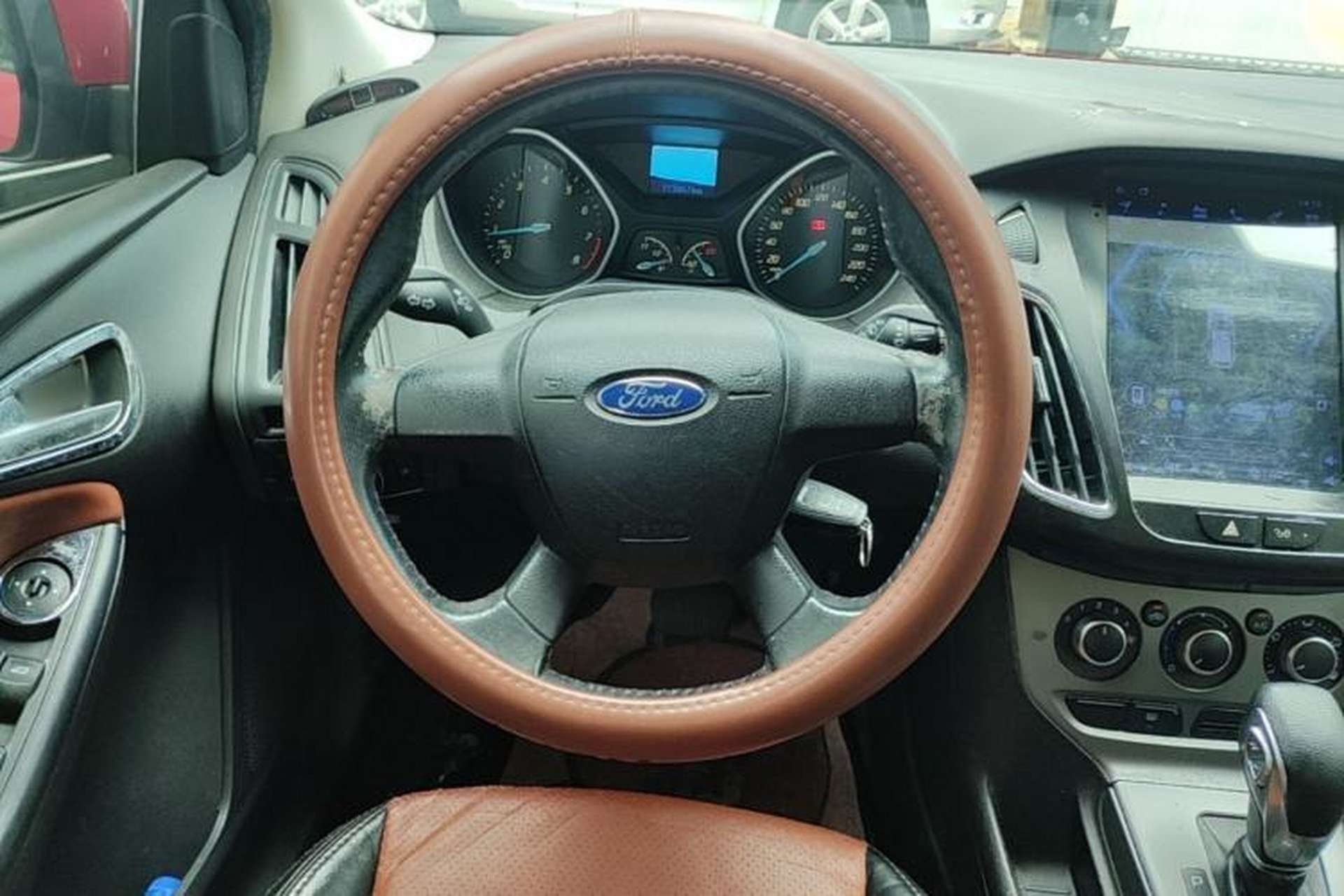 Used Ford Focus 2012 Hatchback 1.6L Automatic Comfort Model Steering Wheel