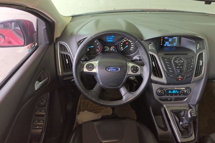 Used Ford Focus 2012 Hatchback 1.6L Manual Fashion Edition Steering Wheel