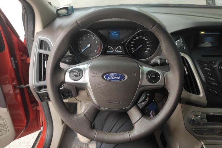 Used Ford Focus 2012 Hatchback 1.6L Manual Fashion Edition Steering Wheel