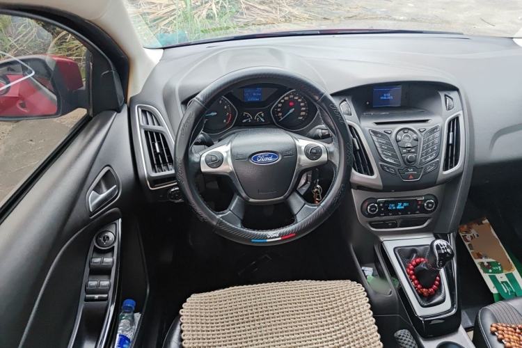 Used Ford Focus 2012 Hatchback 1.6L Manual Fashion Edition Steering Wheel