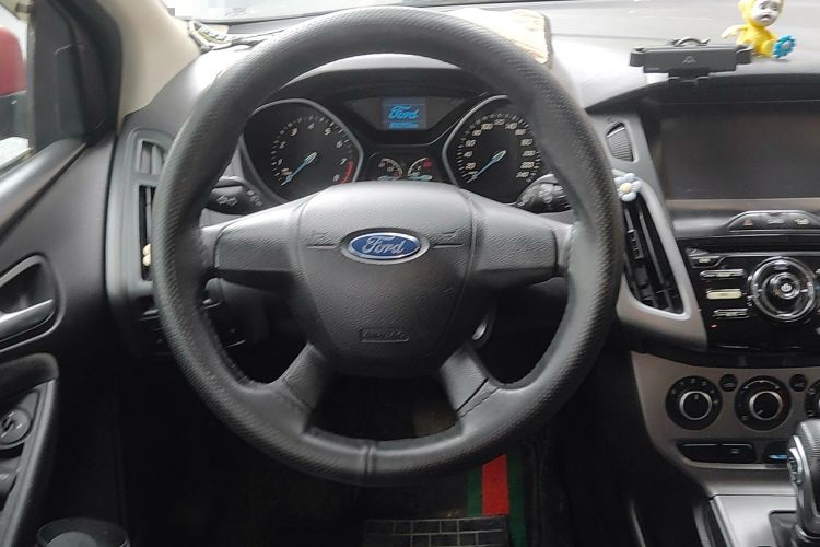 Used Ford Focus 2012 Hatchback 1.6L Automatic Comfort Model Steering Wheel