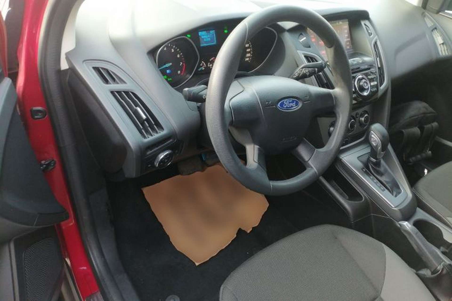 Used Ford Focus 2012 Hatchback 1.6L Automatic Comfort Model Steering Wheel