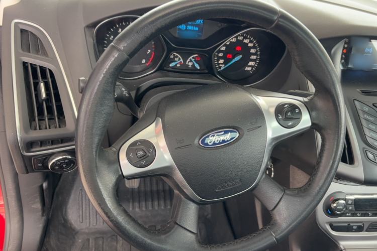 Used Ford Focus 2012 Hatchback 1.6L Manual Fashion Edition Steering Wheel