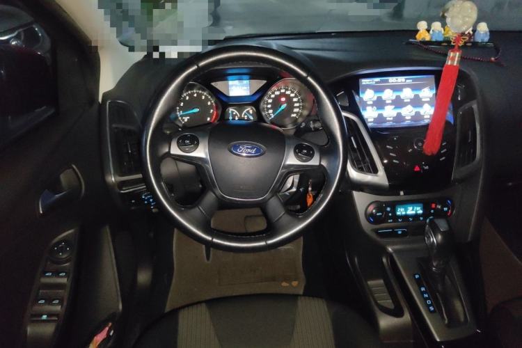 Used Ford Focus 2012 Sedan 1.6L Automatic Fashion Edition Steering Wheel