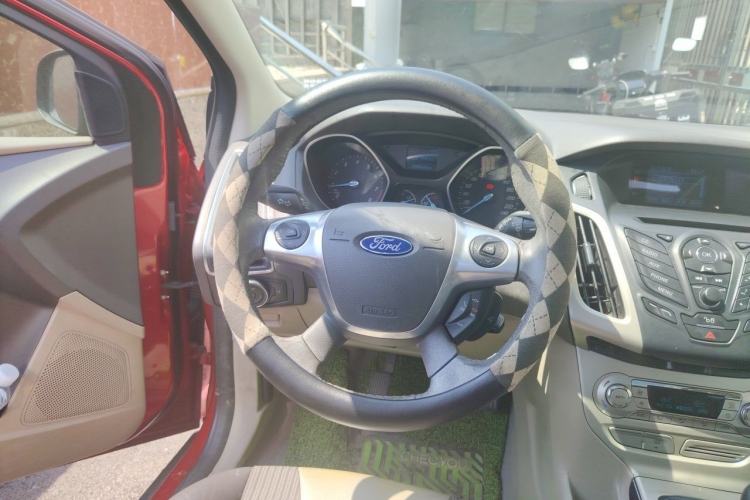 Used Ford Focus 2012 Hatchback 1.6L Manual Fashion Edition Steering Wheel