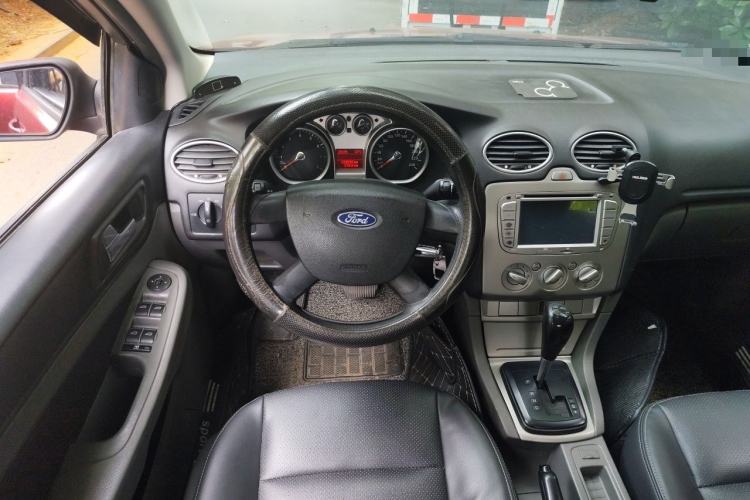 Used Ford Focus 2012 Hatchback Classic 1.8L Automatic Base Model Steering Wheel