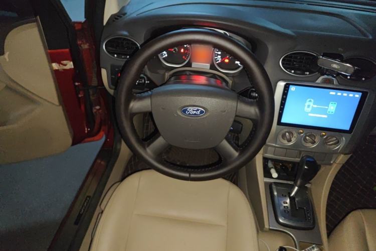 Used Ford Focus 2012 Hatchback Classic 1.8L Automatic Fashion Edition Steering Wheel