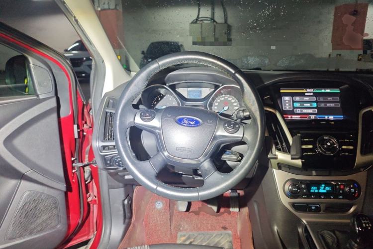 Used Ford Focus 2012 Hatchback 1.6L Manual Fashion Edition Steering Wheel