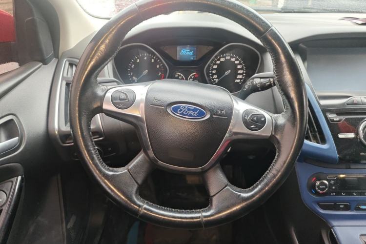 Used Ford Focus 2012 Hatchback 1.6L Automatic Fashion Edition Steering Wheel