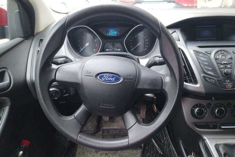 Used Ford Focus 2012 Hatchback 1.6L Manual Comfort Model Steering Wheel