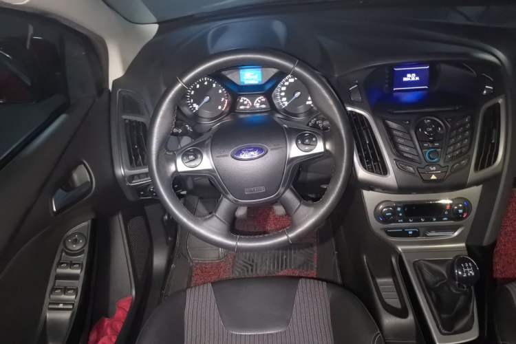 Used Ford Focus 2012 Hatchback 1.6L Manual Fashion Edition Steering Wheel