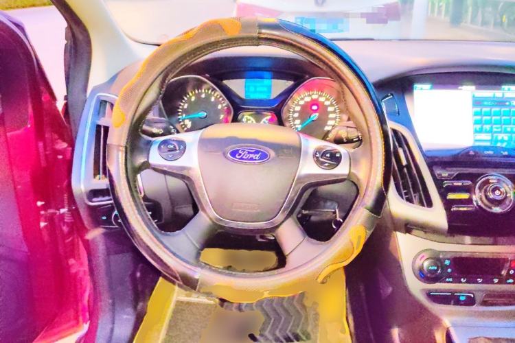 Used Ford Focus 2012 Hatchback 1.6L Manual Fashion Edition Steering Wheel