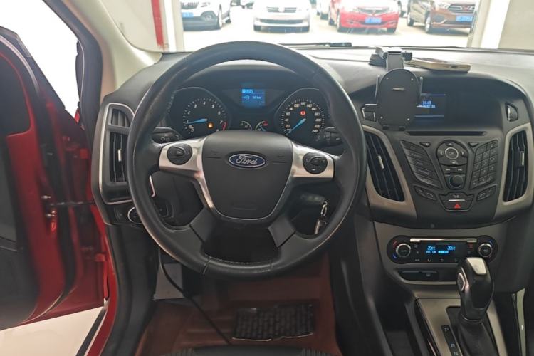 Used Ford Focus 2012 Sedan 1.6L Automatic Fashion Edition Steering Wheel