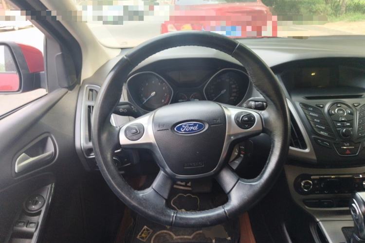 Used Ford Focus 2012 Sedan 1.6L Automatic Fashion Edition Steering Wheel