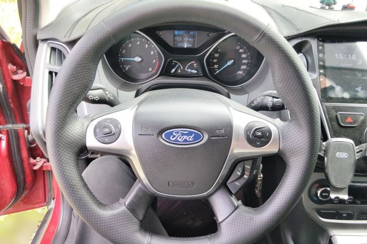 Used Ford Focus 2012 Hatchback 1.6L Automatic Fashion Edition Steering Wheel