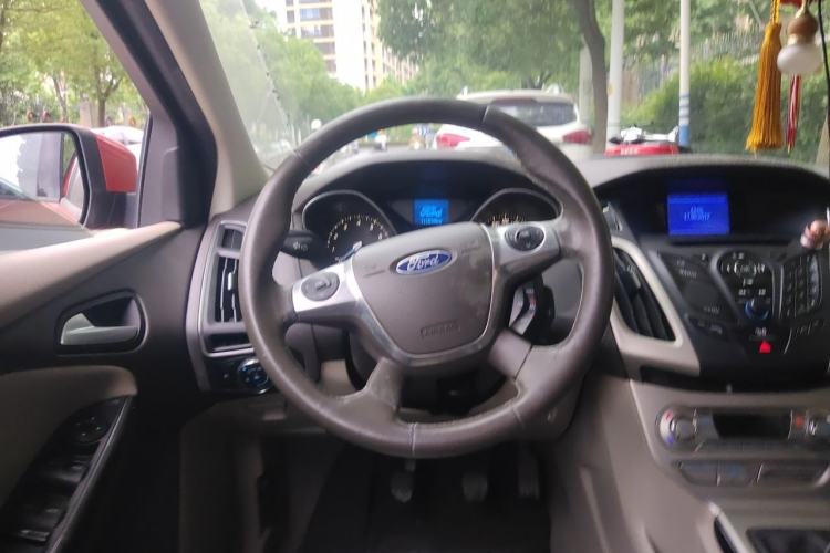 Used Ford Focus 2012 Hatchback 1.6L Manual Fashion Edition Steering Wheel