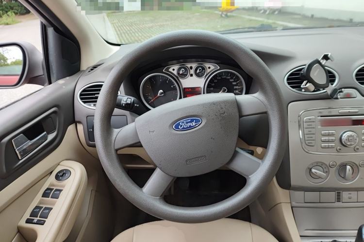 Used Ford Focus 2012 Hatchback Classic 1.8L Manual Fashion Edition Steering Wheel