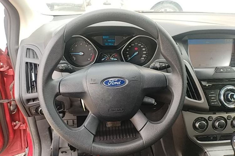 Used Ford Focus 2012 Hatchback 1.6L Automatic Comfort Model Steering Wheel