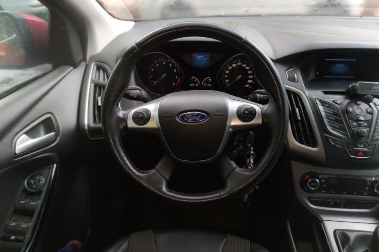 Used Ford Focus 2012 Hatchback 1.6L Manual Fashion Edition Steering Wheel